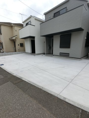 Kolet千葉葛城の駐車場