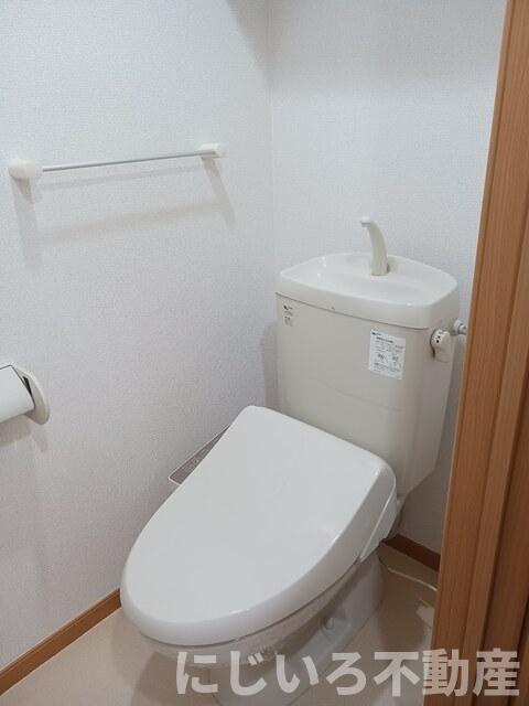ヴィラ・クリオネBのトイレ