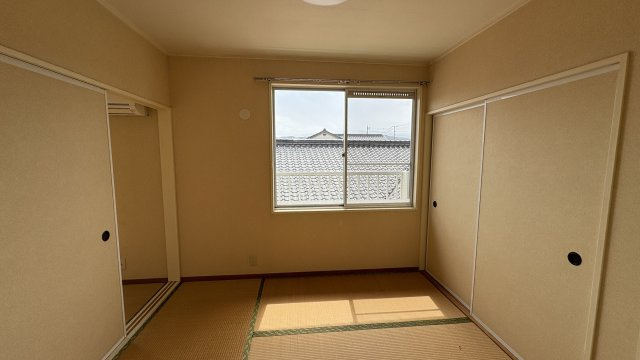 大橋ハイツの和室|4.5帖の和室です。