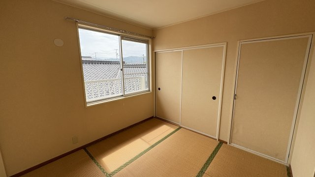 大橋ハイツの収納|4.5帖の和室にある収納です。