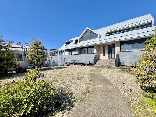 売中古戸建　中央区住吉一丁目の外観|開放感のあるお庭で、四季の移ろいを楽しめます。