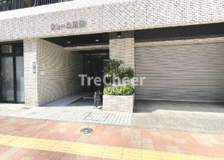 クレール池袋のエントランス