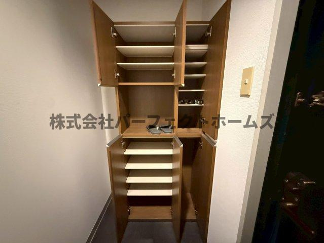 メロディーハイム枚方朝日丘の収納|便利な収納スペースです