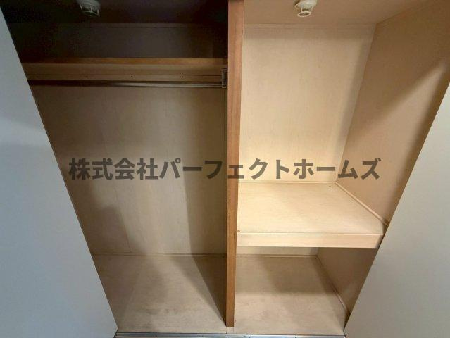メロディーハイム枚方朝日丘の収納|ちょっとした収納スペースも充実しています
