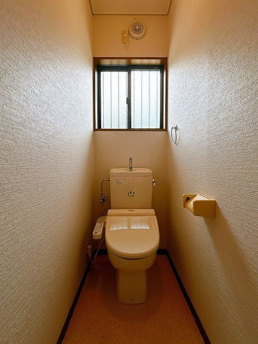 リフォーム　中古戸建　岐阜市大字岩崎　平成12年築のトイレ