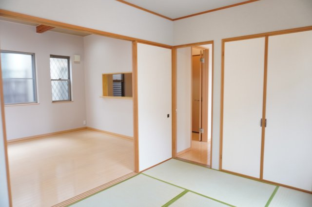 草加市八幡町 中古戸建の和室