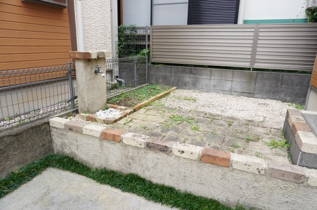 草加市八幡町 中古戸建の庭