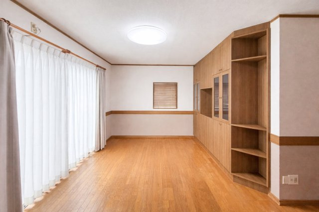 青梅市友田町　中古戸建の居間・リビング
