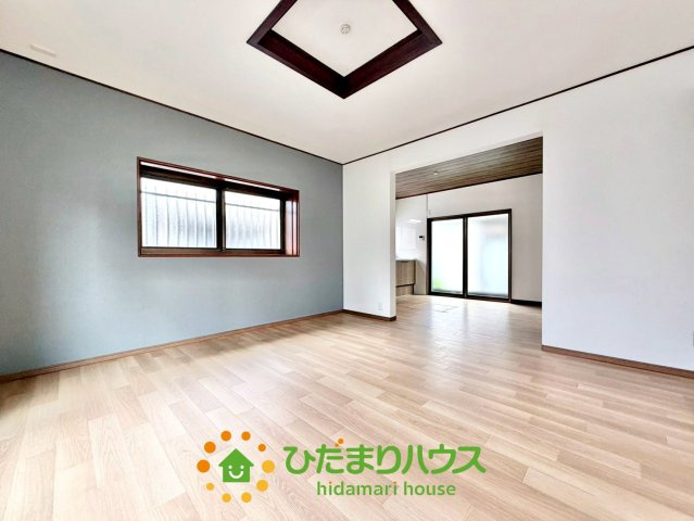 久喜市本町1期　中古一戸建ての居間・リビング