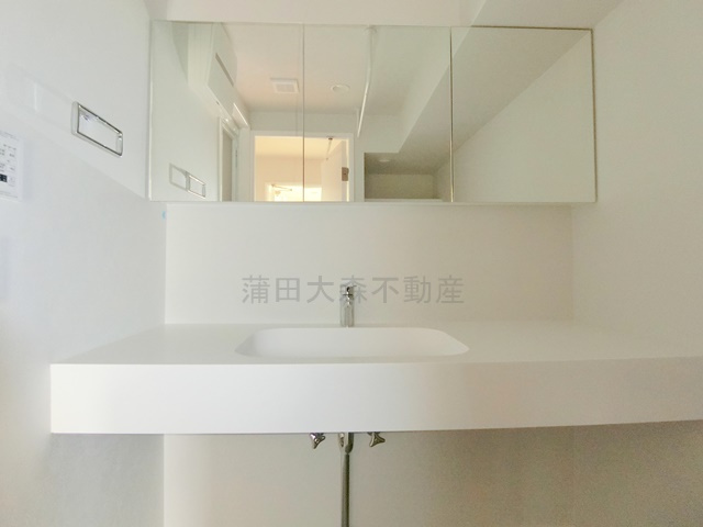 PATH池上の洗面所