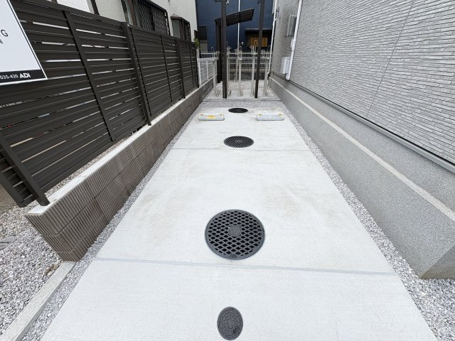 リブリ・エトワールの駐車場