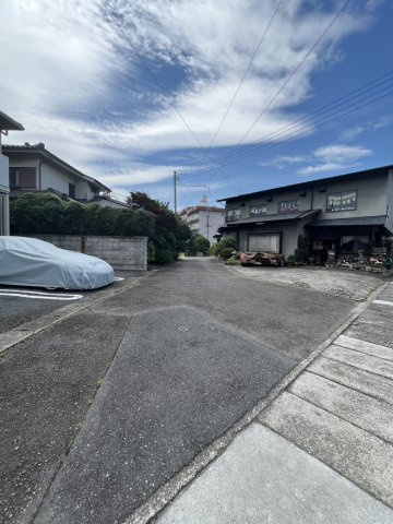 足利市八幡町　売土地のその他|前面道路