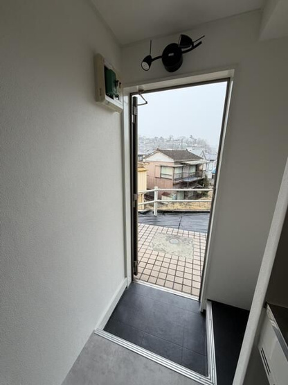 【玄関】 | アップルハウス弘明寺２