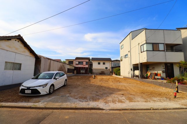 郡山市小原田3丁目　　　　1号棟　　　小原田小学校、小原田中学区の外観|南側から見た外観♪