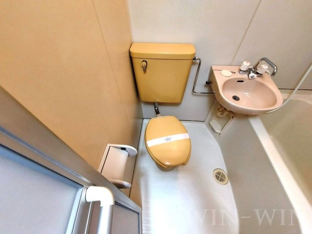 ユトリロ曙のトイレ