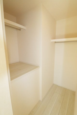 郡山市小原田3丁目　　　　２号棟　　　小原田小学校、小原田中学区の収納|※同社施工例