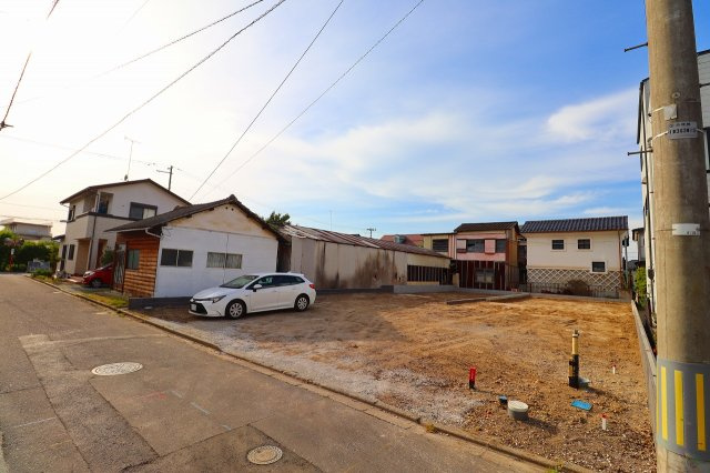 郡山市小原田3丁目　　　　２号棟　　　小原田小学校、小原田中学区の外観|南東側から見た外観♪