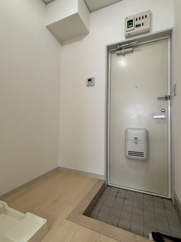 【玄関】