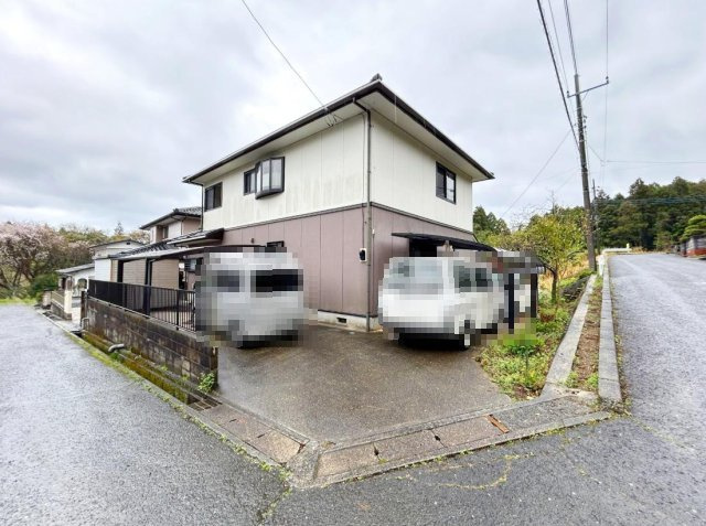 北茨城市中郷町粟野　中古戸建の前面道路含む現地写真