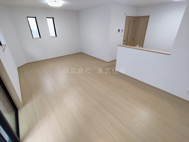 【居間・リビング】の画像