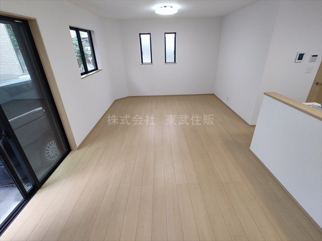 【居間・リビング】の画像