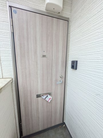 アパートメント枡形　NO1の玄関
