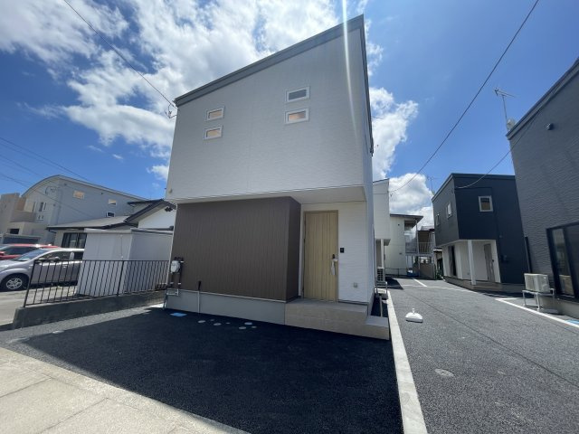八戸市江陽1丁目　A棟