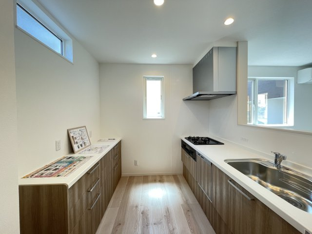 八戸市江陽1丁目　A棟のキッチン