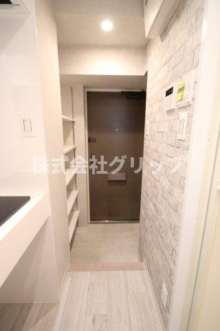 日神パレステージ伊勢佐木南の玄関