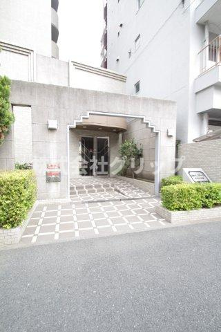 日神パレステージ伊勢佐木南のエントランス