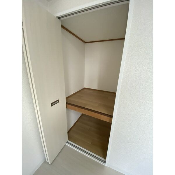 NYレジデンスいりなかの収納