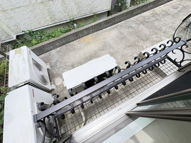 パインヒル市川のバルコニー