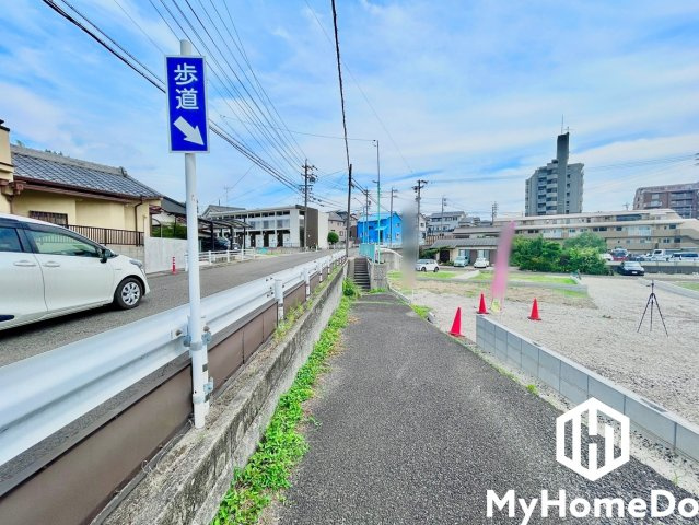 守山区西城1丁目　2期の前面道路含む現地写真