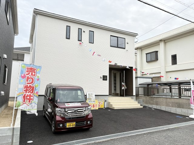 CRADLE GARDEN若松区二島第5の外観
