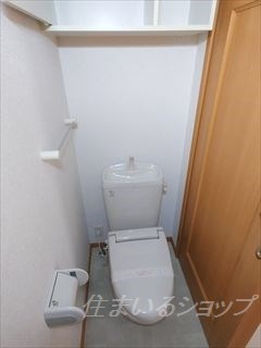 グッディ亀山Aのトイレ|暖房便座・収納あり
