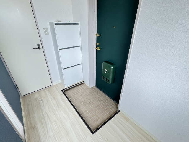 キャッスル一社の玄関