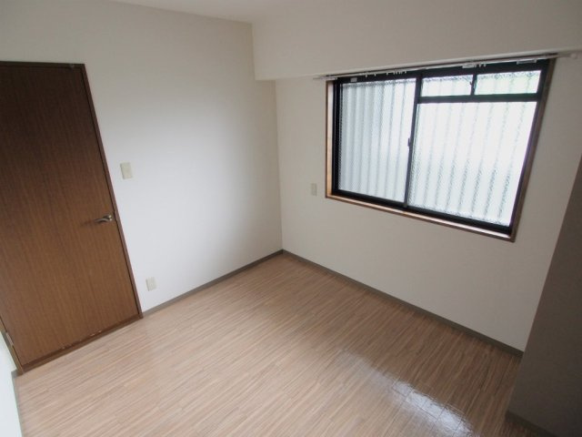 グリーンコート毘沙門の子供部屋