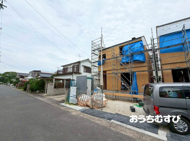 春日井市東野町6期(残1棟)の前面道路含む現地写真