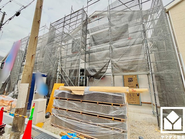 尼崎市高田町第1の外観|全居室断熱性の高いペアガラスを採用。冷暖房効率を高めながら、心地よく落ち着いた暮らしをサポートします。