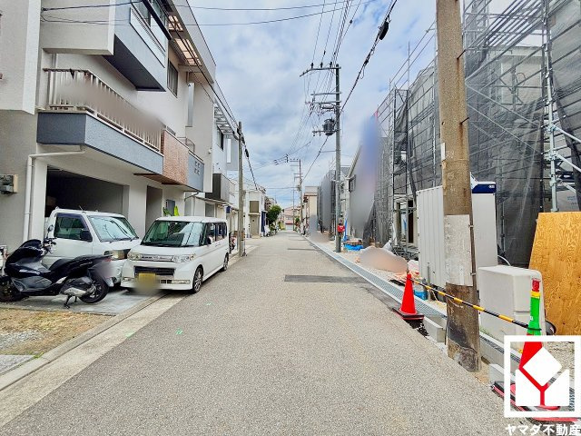尼崎市高田町第1の外観|ZEH水準の優れた断熱・省エネ性能を備えており、毎日の冷暖房効率を高めます。日々の暮らしに安心感をもたらす、気密性の高い住まいです。
