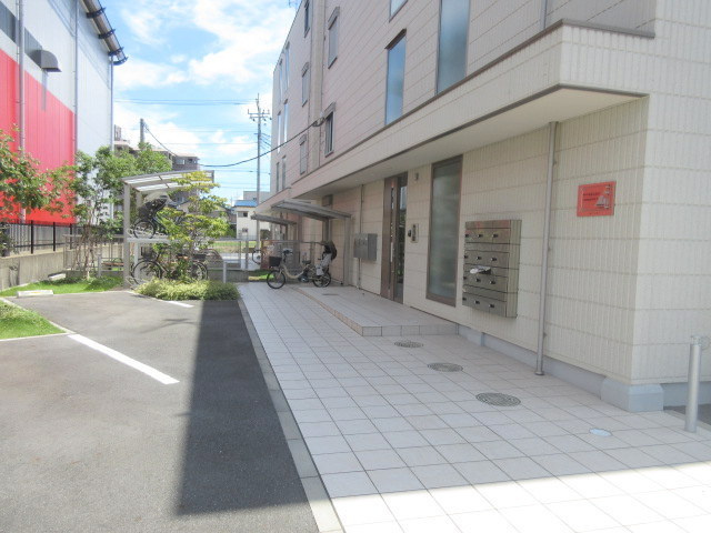 Ａｕｂｅｒｇｅ　Ｅｎｎ　Ｂのロビー|★アプローチ★