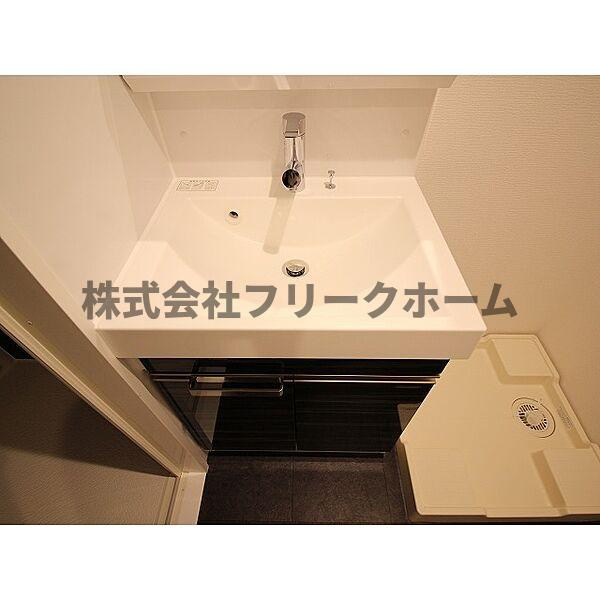 プレールドゥーク吉祥寺の洗面所
