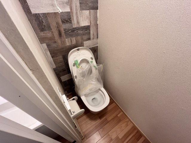 上田東町貸家のトイレ