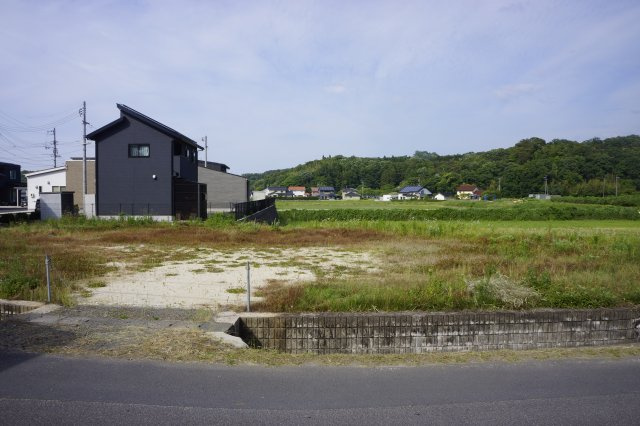 湖陵町三部　（農振除外申請要）　売土地　約226坪　建築条件なしの外観