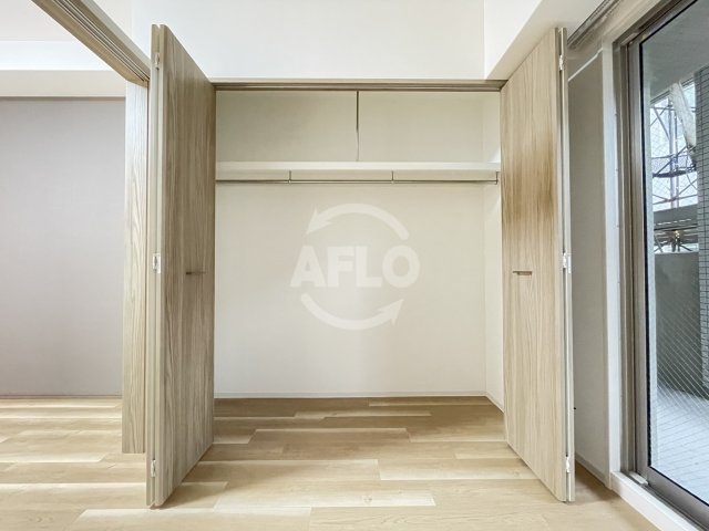 スプランディッド中之島WESTの収納|スプランディッド中之島WEST　クローゼット