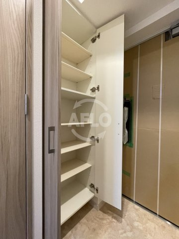 スプランディッド中之島WESTの収納|スプランディッド中之島WEST　下駄箱