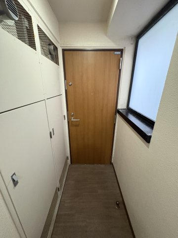 【玄関】