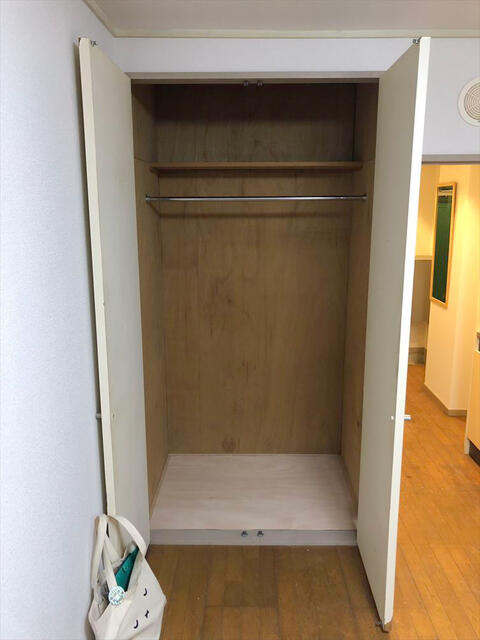 クローゼット　※前回引き渡し時