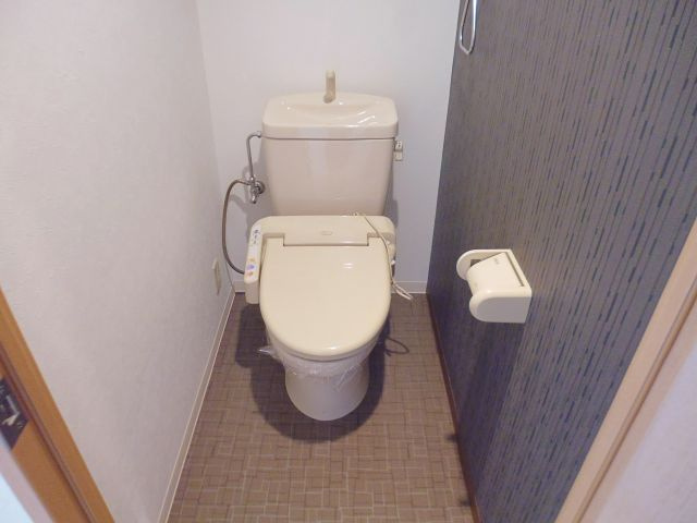 パインプロスのトイレ