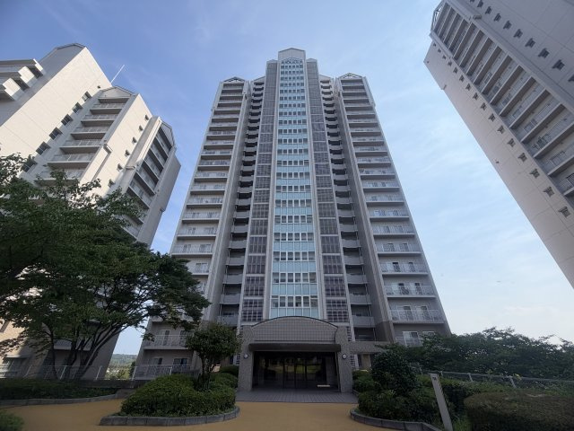 オークスクエア西神中央７番館の外観